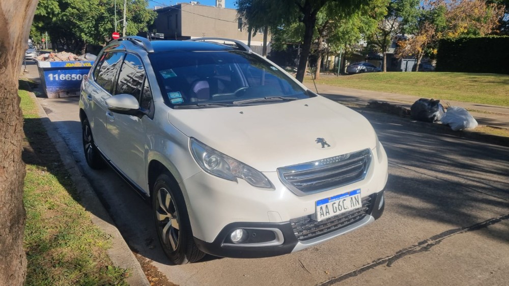 Peugeot 2008 Allure — foto 7